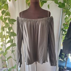 Cloth & Stone Off the Shoulder Top Sage Green Size M
